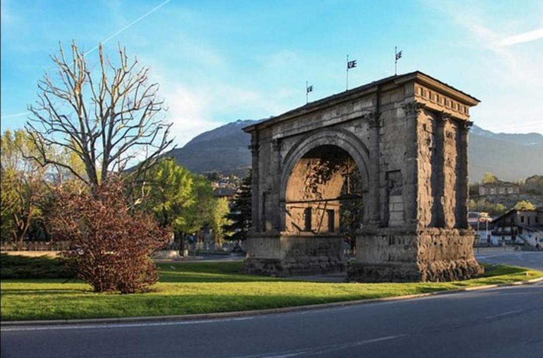 Appartamento Argento Aosta Exterior photo